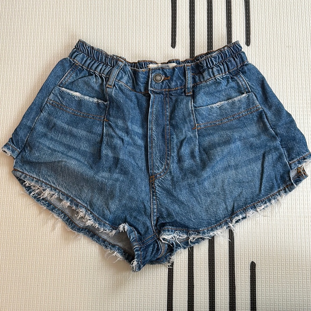 We the Free short- size s